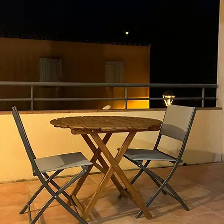 Apartment Spacieux Avec Terrasse Et Parking Prive