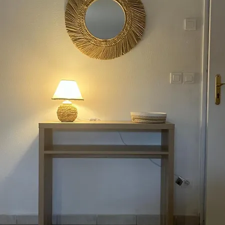 Spacieux Avec Terrasse Et Parking Prive Apartment *